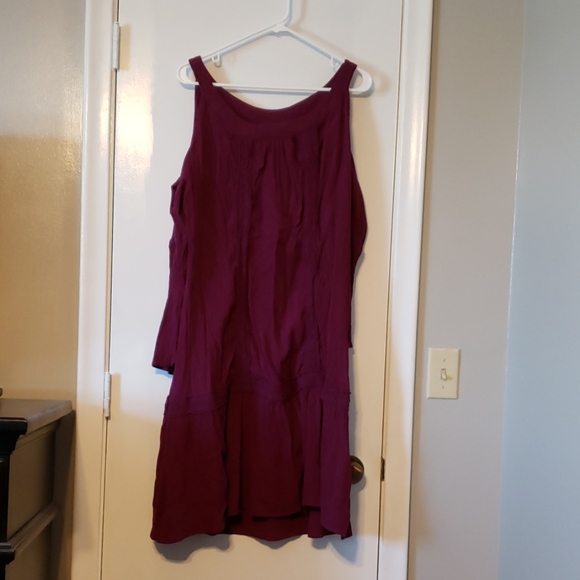 Terra & Sky Dresses & Skirts - Terra and sky cold shoulder dress